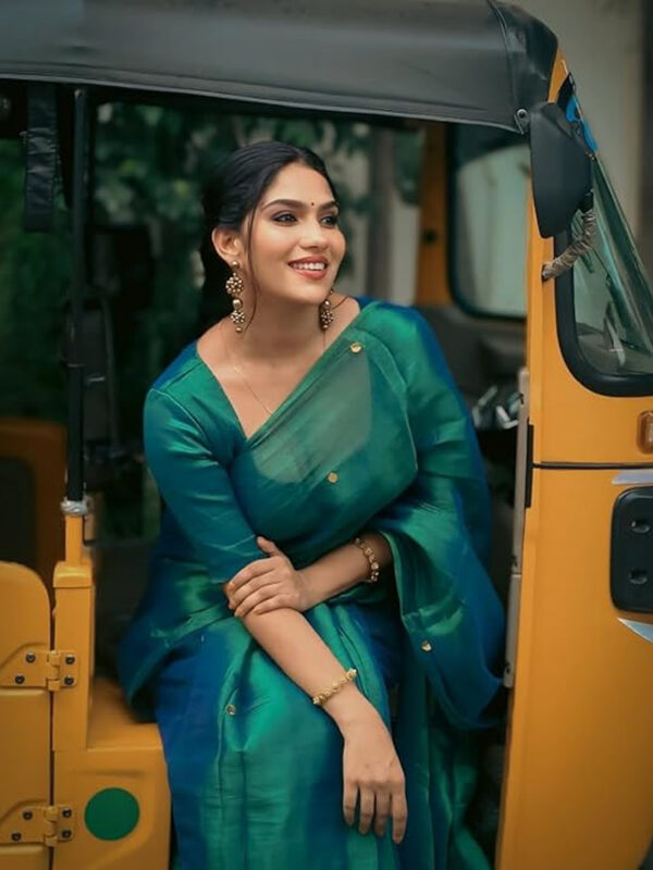 Trending Raga Tissue Saree